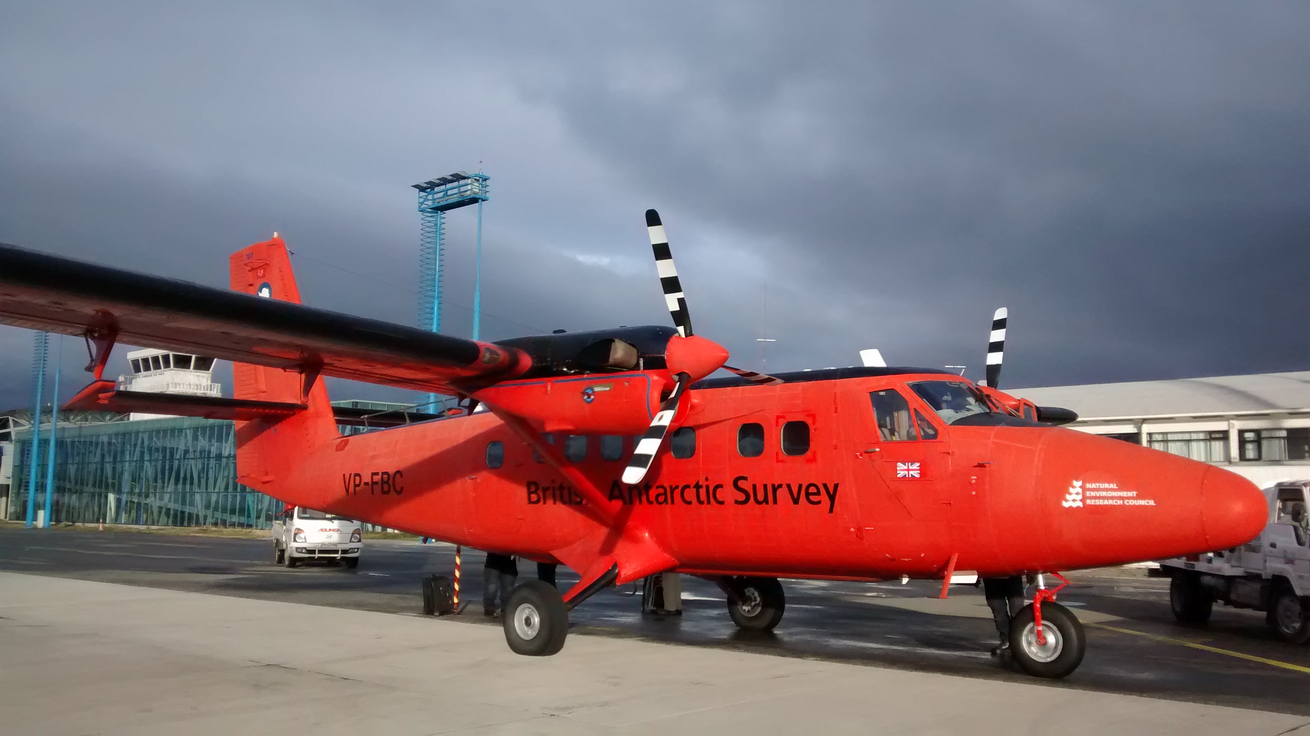 AGUNSA attends British Antarctic Survey aircraft