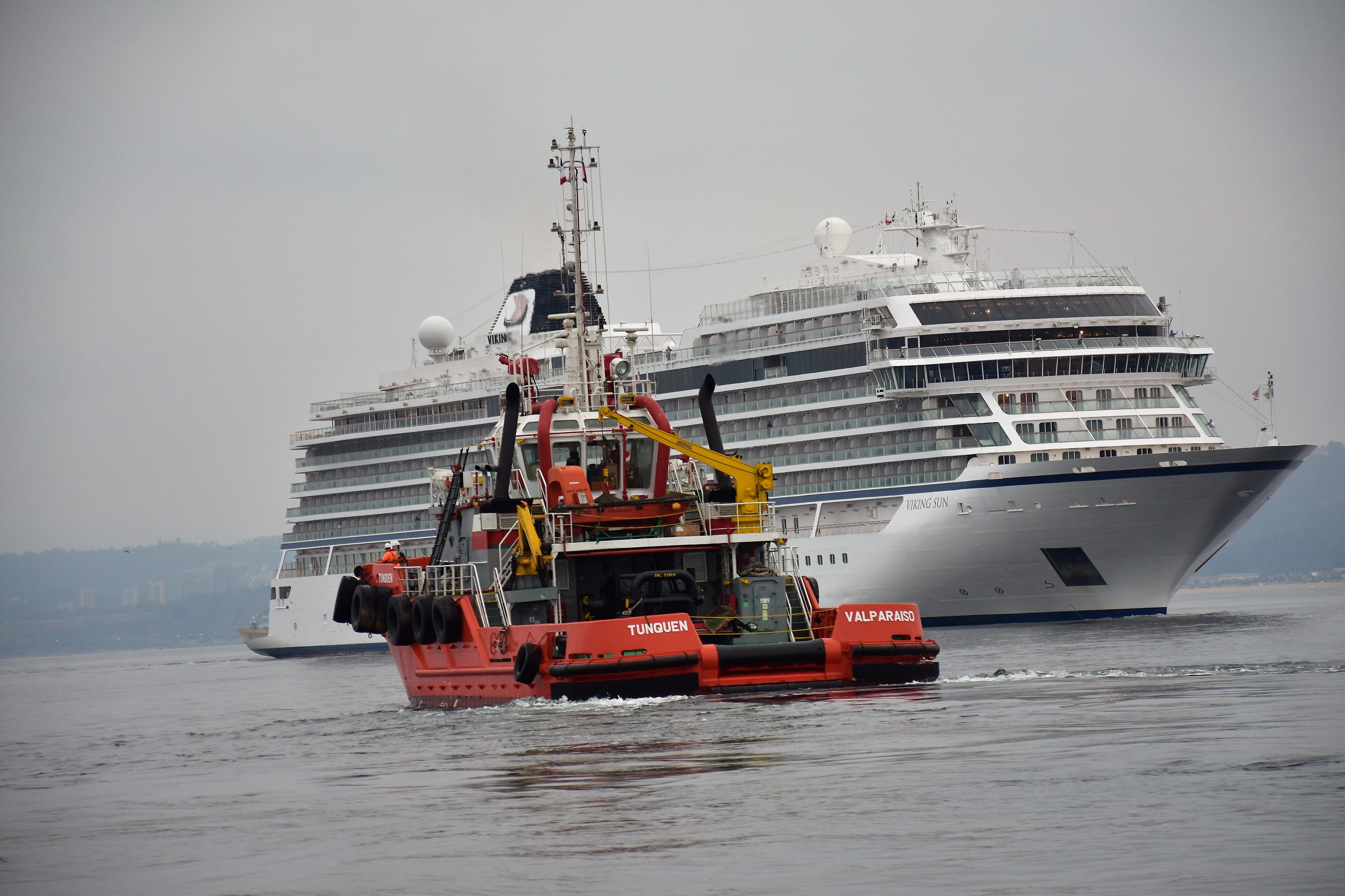 AGUNSA attends to cruise vessel “Viking Sun”, which is looking to break a Guiness Record