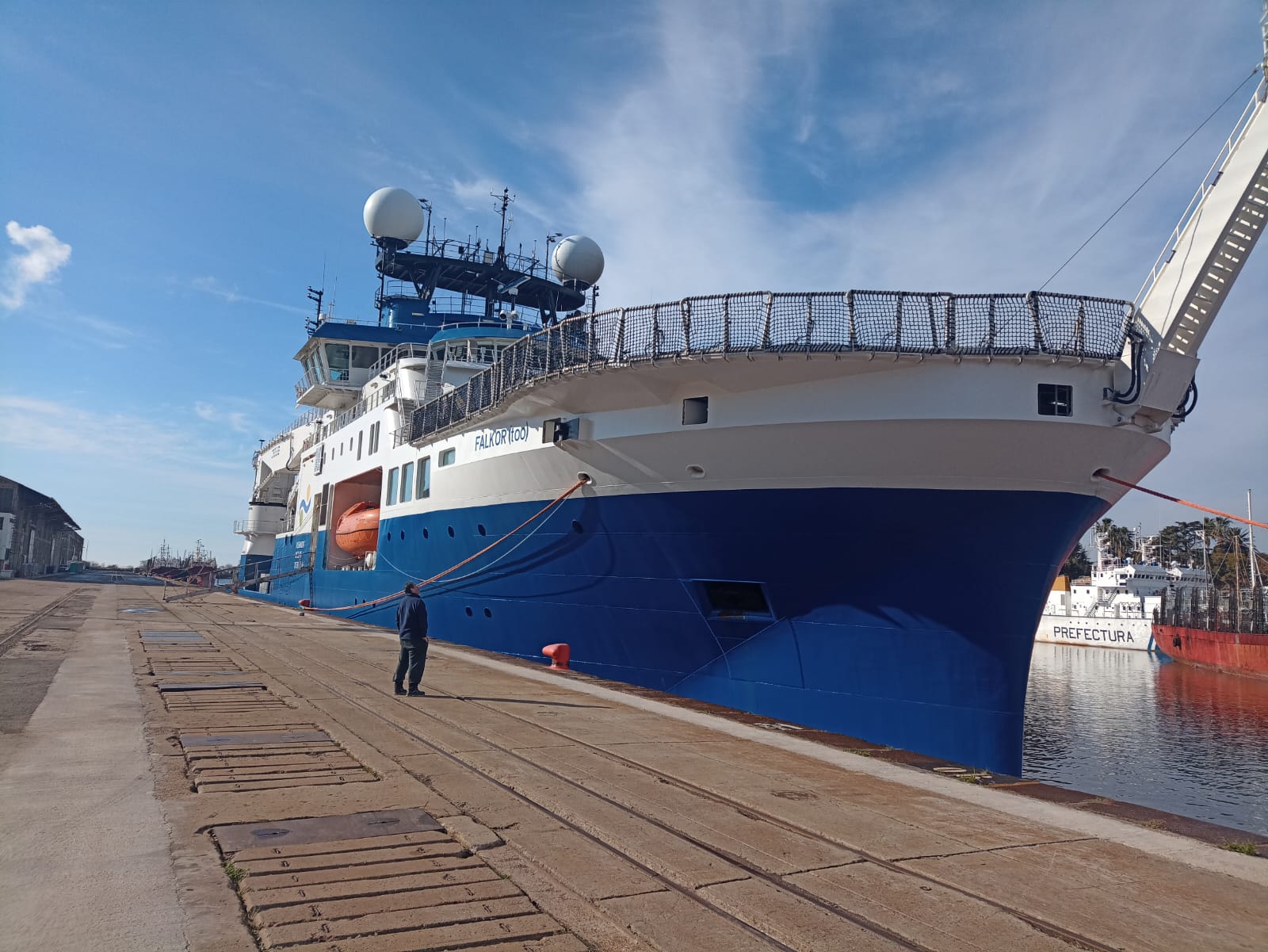 AGUNSA apoya la ciencia marina: servicio integral de agenciamiento marítimo al buque oceanográfico FALKOR (TOO) en Buenos Aires.
