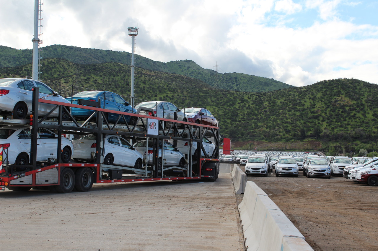 KAR Logistics received their one hundred thousandth vehicle in the Noviciado storage yard