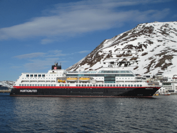 La naviera Hurtigruten nominó a AGUNSA como agente de naves en territorio Antártico