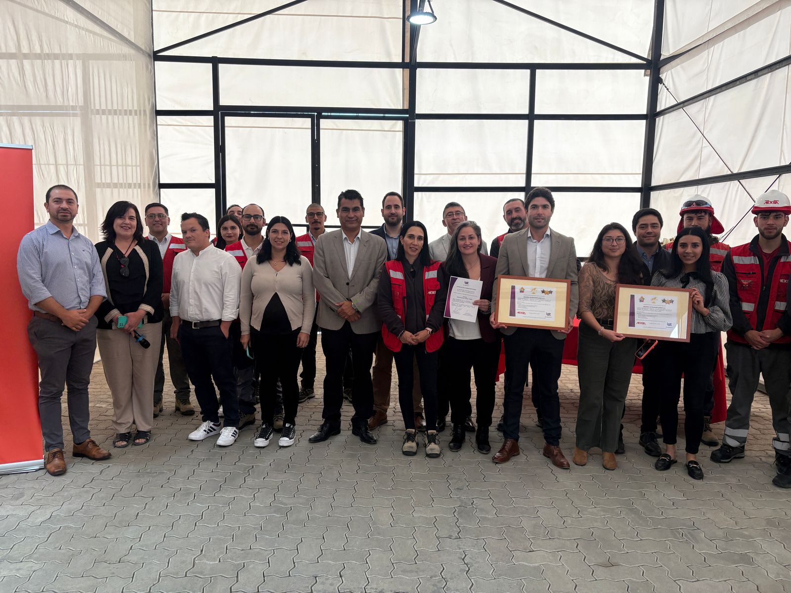 AEXSA recibe distinción por implementación de Normas ISO en San Antonio