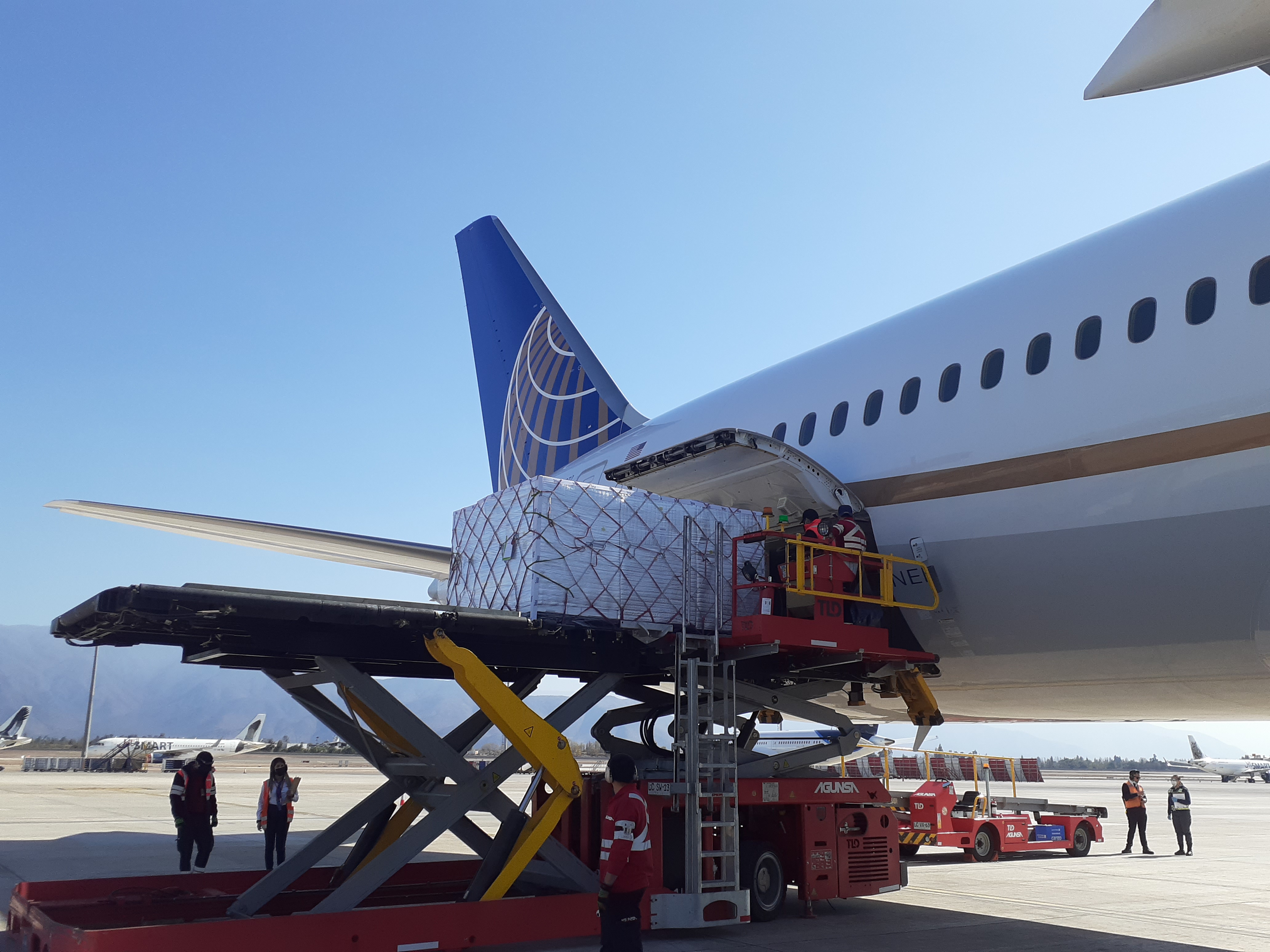 Continuamos brindando nuevos servicios a las aerolíneas en medio de COVID- 19