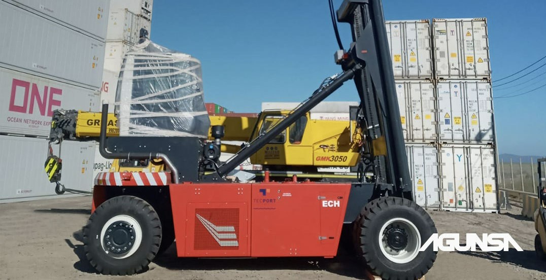 Depósito de contenedores AGUNSA expertos para la industria naviera