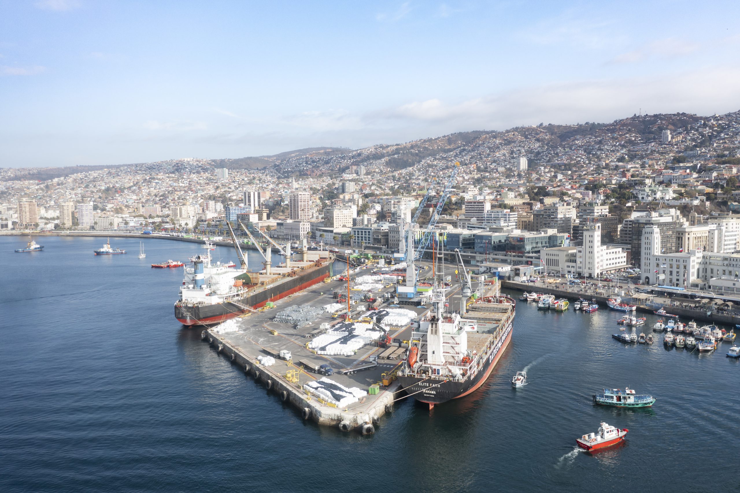 AGUNSA envía saludo por día marítimo mundial
