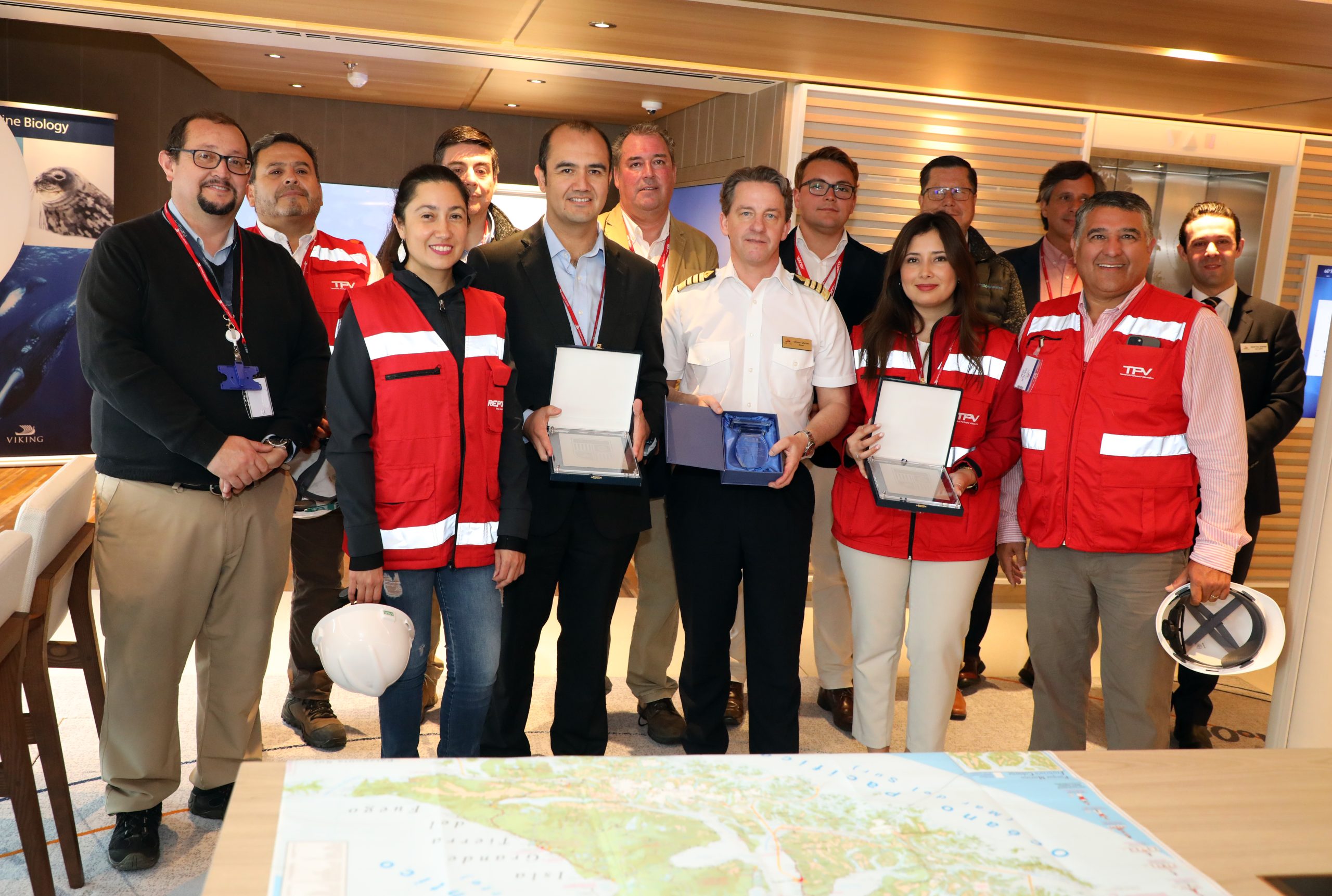 AGUNSA atiende recalada inaugural de Viking Polaris