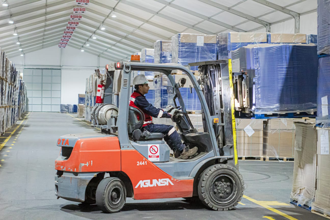 AGUNSA inaugura centro de distribución con sistema pionero de luminaria inteligente.