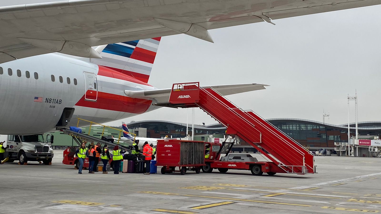 Menzies AGUNSA se adjudica contrato con American Airlines y se convierte en su nuevo proveedor de Ground Handling